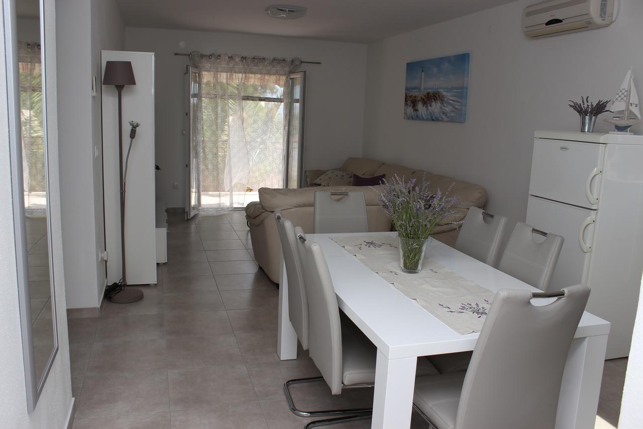 Apartmani Anna Трогир Экстерьер фото